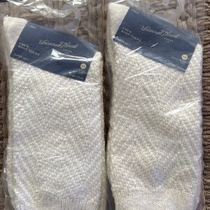 Universal Thread Cream Crew Socks 4-10 2 packs